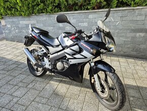 Honda CBR125 R - 4