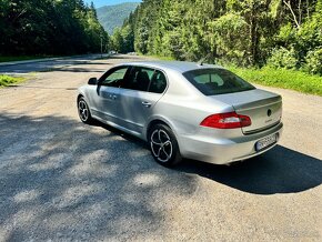 Škoda Superb 2.0 TDI CR 170k Comfort DSG - 4