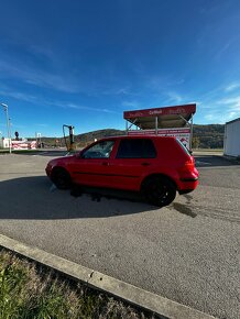 VW Golf 4 - 4