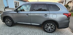 Mitsubishi  Outlander  2.2 DI-D 110 KW 2016 - 4