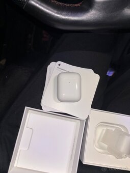 AirPods - 4