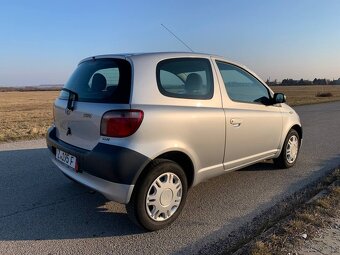 Toyota Yaris (XP10) 1.0 16v VVT-i - 4