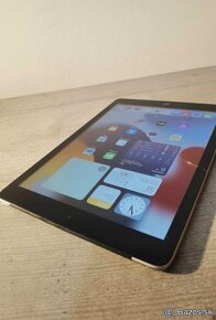 9.7" tablet iPad 5 128gb mierna prasklina - 4