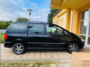 Volkswagen Sharan 2.8 v6 benzín 4 motion - 4