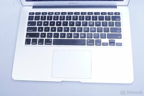 ZÁRUKA/Macbook Air 13.3"/I5 1.8HZ/8GB RAM/128GB SSD - 4