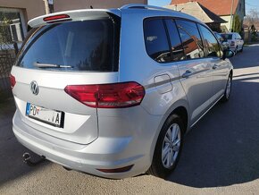 Volkswagen Touran Comfortline 2.0 TDI--DSG 2020 - 4