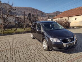 VW TOURAN 1.9 TDI NAJ.192000 KM ROK VÝROBY 2009 - 4