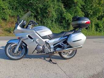 YAMAHA FJR 1300 - 4