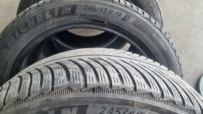 Michelin  245/45 R19 - 4