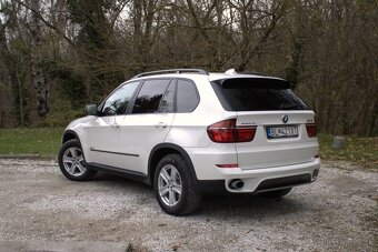 BMW X5 xDrive 40d 225kw Automat AT8 - 4