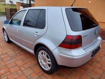 Volkswagen Golf 1.9 TDI 81Kw - 4