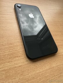 Apple iPhone XR 64GB Black + Apple Airpods (2nd gen) - 4