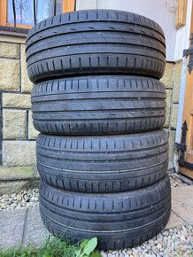 235/60 r18 Nokian - 4