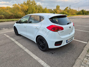 Kia Ceed 1.6 GDI SILVER 99000km SK auto - 4