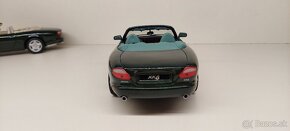 1:18 JAGUAR XK8, 2 - 4