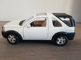 Model 1:24 Landrover freelander - 4