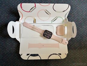 Apple Watch Series 9 GPS + Cellular 45mm Pink - 4