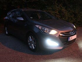 Hyundai i30 CW, model r. 2015, šedá met., ťažné - TOP PONUKA - 4