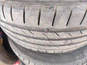 predám letné pneu Kumho ECSTA 225/45 R17 91W - 4