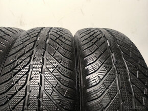 235/60 R17 Zimné pneumatiky Cooper Discoverer 4 kusy - 4