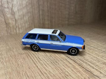 Matchbox 1980 Mercedes-Benz W123 Wagon (Collectors Edition) - 4