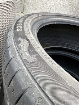 Letné pneumatiky 235/40 R 19 - 4