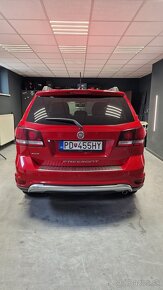 Fiat Freemont 2.0 16V MultiJet 4x4 A/T 125KW - 4