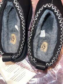 UGG Tazz Black 39 - 4