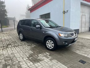 Mitsubishi Outlander - 4