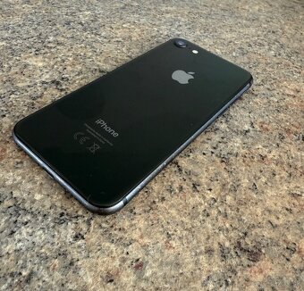 Predám - Apple iPhone 8 64GB Čierny - 4