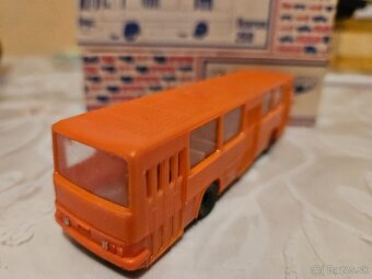 Autobus Ikarus 260 1:87 - 4