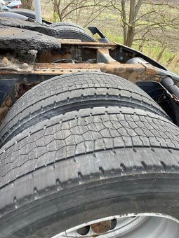 Predám sadu kolies 315/70 R22,5 zo Scania - 4