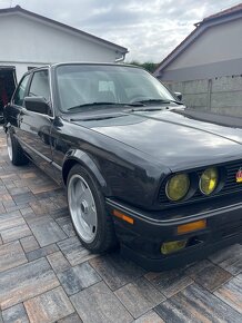 Bmw e30 coupe 318is - 4