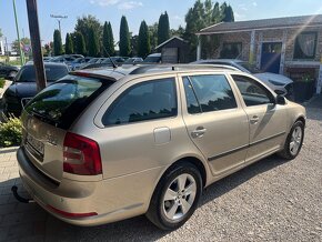 Škoda Octavia Combi 1.9 TDI Elegance DSG - 4