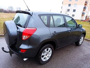 Toyota RAV 4 2.2D-4D 4x4 - 4