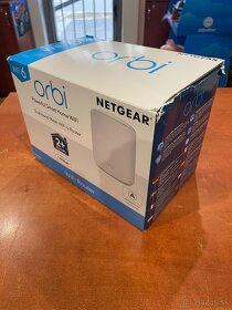 Wi-Fi 6 router NETGEAR Orbi AX1800 - 4