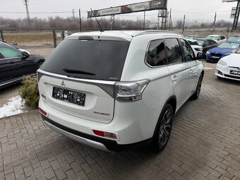 Mitsubishi Outlander 2.2 DI-D Intense - 4