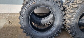 Predám pneu T3 237/70r16 offroad - 4