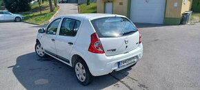 Predam Dacia Sandero 1.4. 55 kw benzin - 4