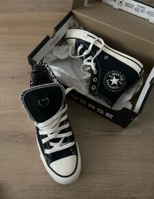 Converse - 4