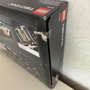 Lego Technic 42096 Porsche 911 RSR - 4