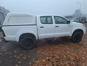 TOYOTA HILUX 2,5 DIESEL 4X4 UZÁVIERKU MA - 4