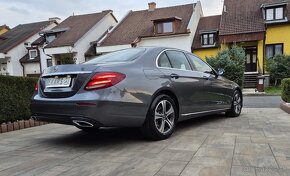 Mercedes-Benz E trieda Sedan 220 d A/T - 4