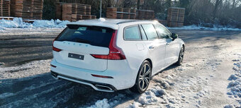 Volvo V60 R-Desing 251kw 4x4 - 4