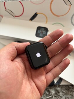 Apple Watch SE 2022 44mm Midnight - 4