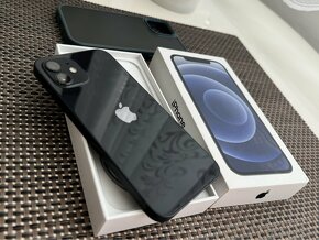 iPhone 12 64GB Black - 4