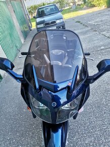 Yamaha FJR 1300 - 4