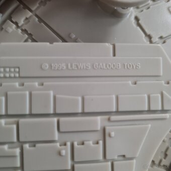 Millenium Falcon Star Wars Lewis Galoob Vintage 1995 - 4