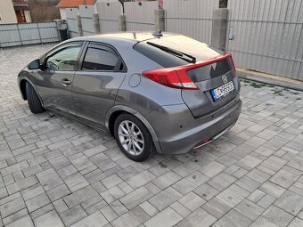 Predám Honda civic 1.4 benzin - 4