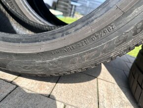 285/40 R22 Pirelli - 4